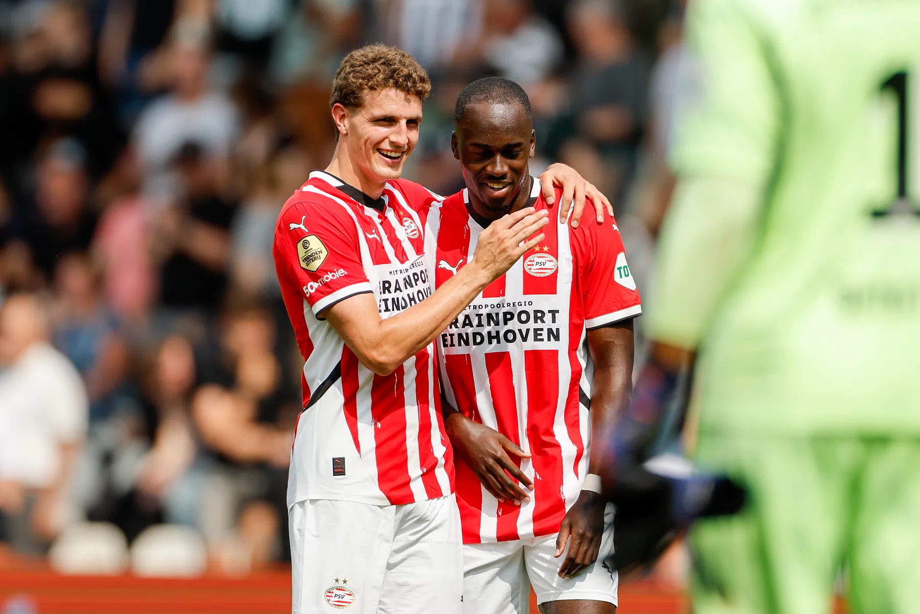 PSV rondt transfer Teze af en start jacht op opvolger