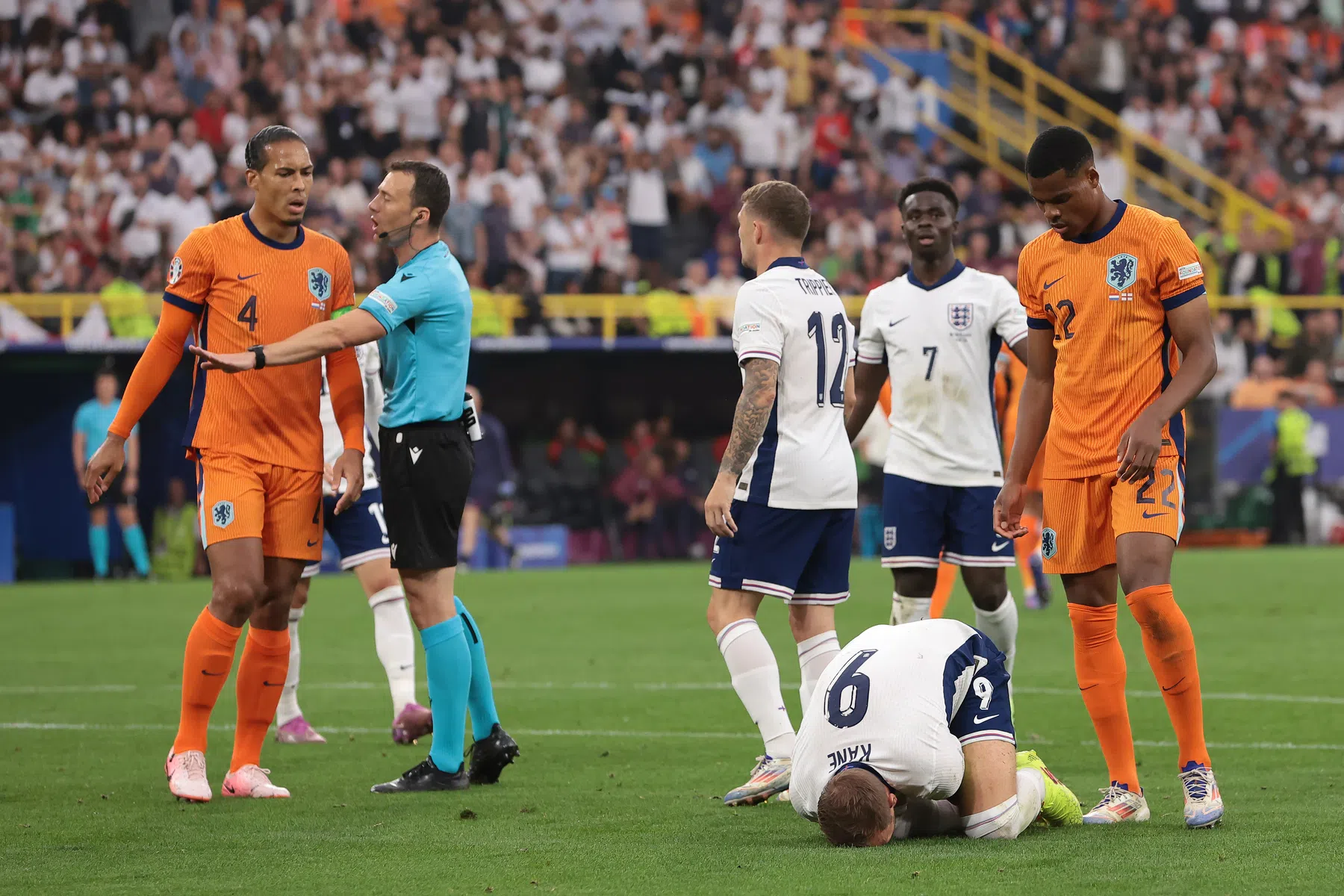 Walker reageert op penalty Engeland tegen Oranje: 'Harry was heel slim'