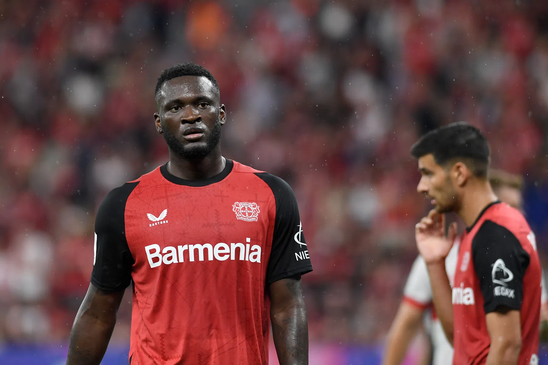 Boniface krijgt boete en wordt geschorst na opgestoken middelvinger