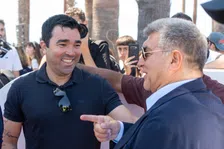 Thumbnail for article: Deco belooft nieuwe linksbuiten bij Barcelona na afzegging Nico Williams