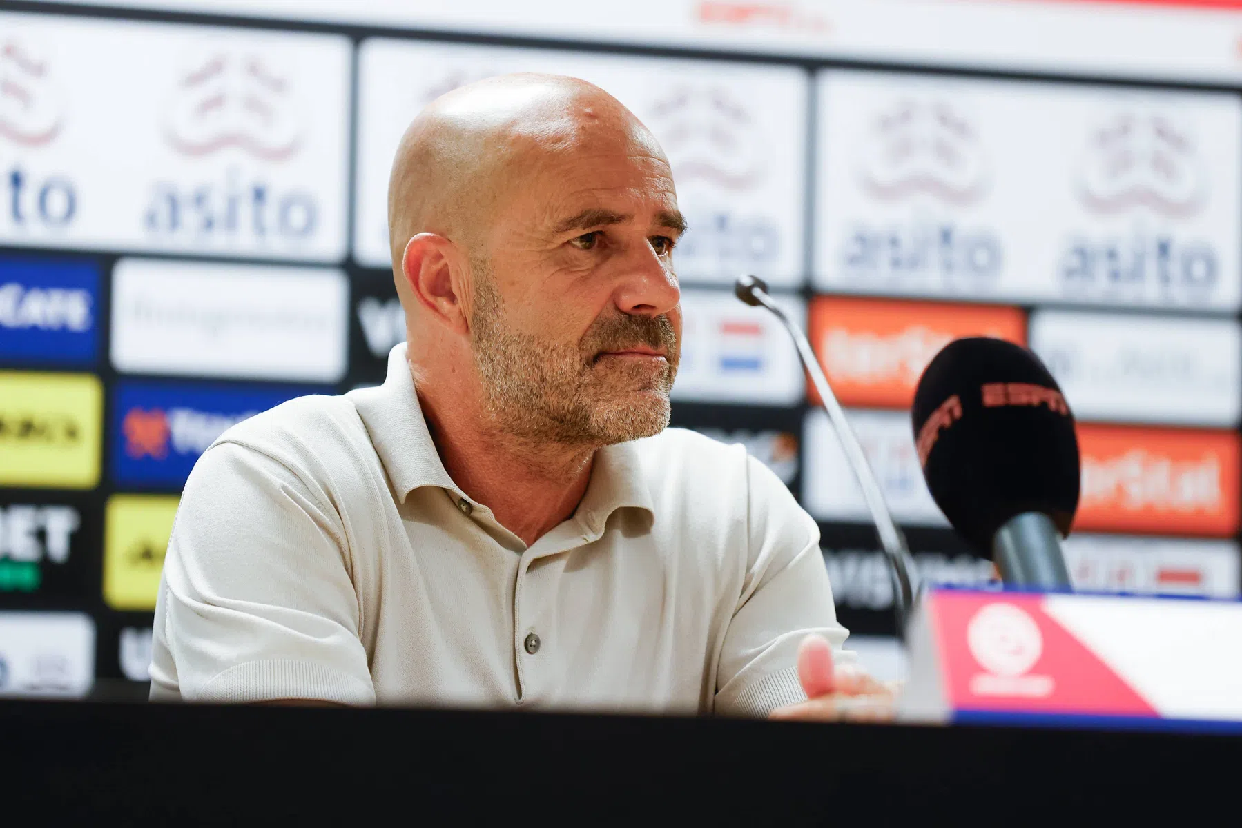 PSV wacht hectisch slot van window: 'Had de verdedigers liever eerder gehad'