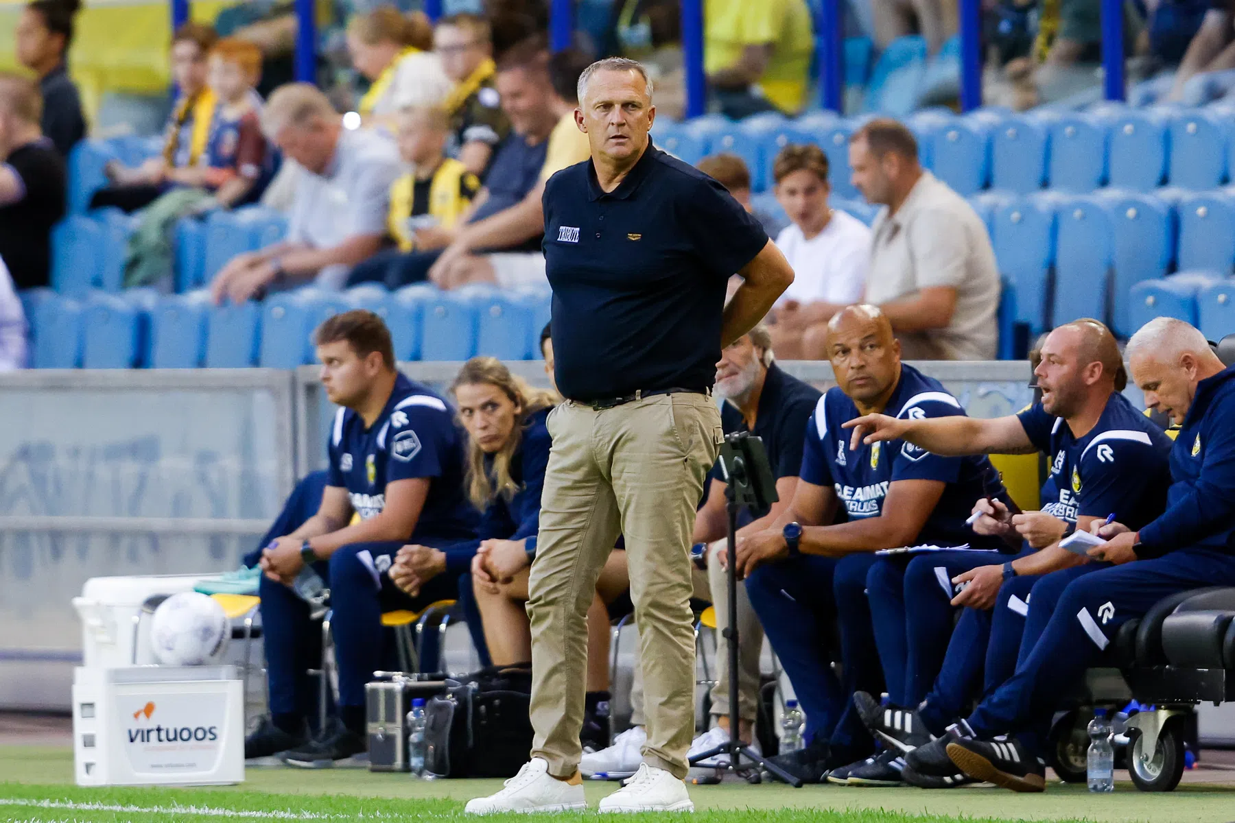 Van den Brom geniet van geluksmomentjes bij Vitesse