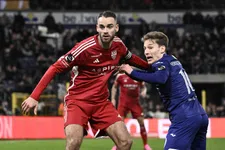 Thumbnail for article: Een inkijkje in de zoektocht van Willem II naar een nieuwe nummer zes