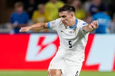 Thumbnail for article: 'Manchester United betaalt 60 miljoen voor nieuwe middenvelder'