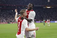 Thumbnail for article: Brobbey duidelijk over transfergeruchten: 'Waar moet ik heen dan?'