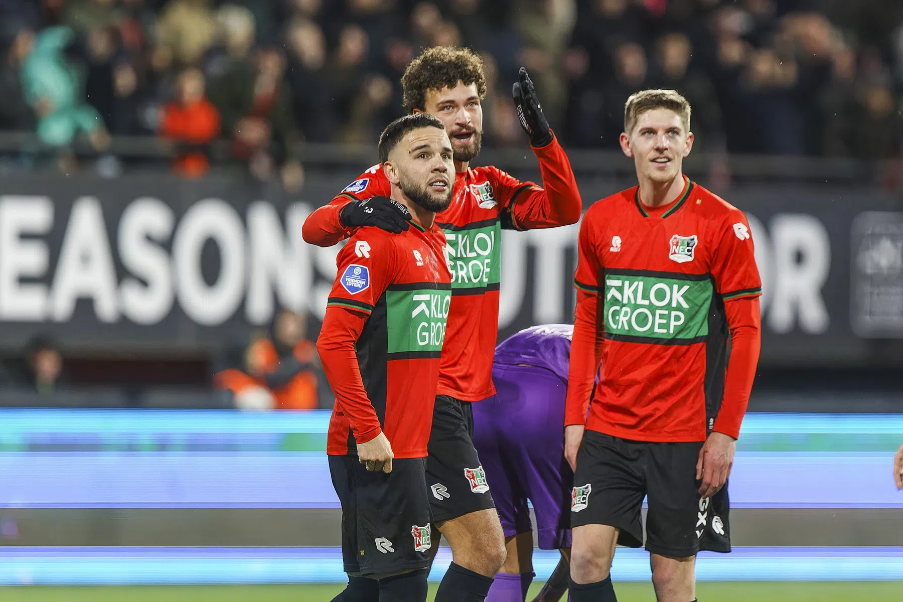 NEC slaat enorme slag met contractverlengingen Sandler en Verdonk