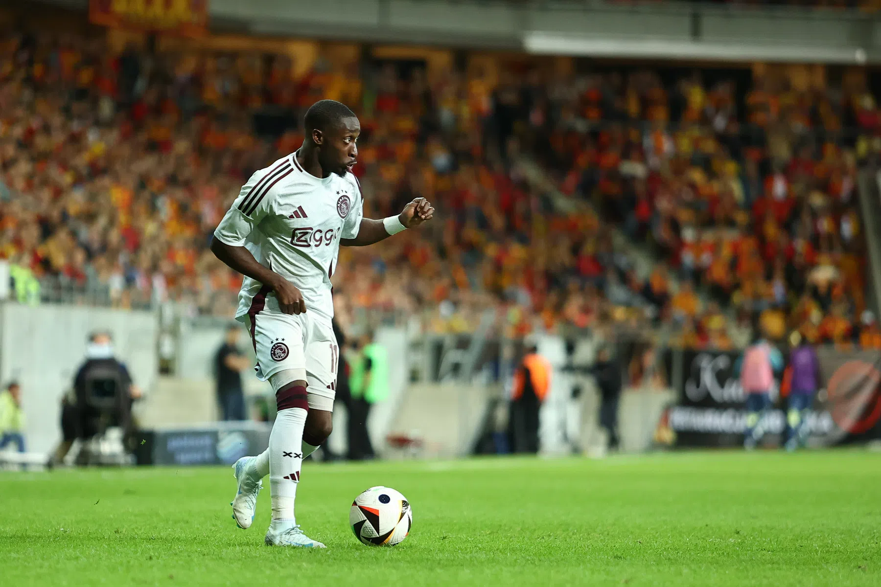 Wolves-td verklaart aantrekken Forbs van 'a big, big football club'