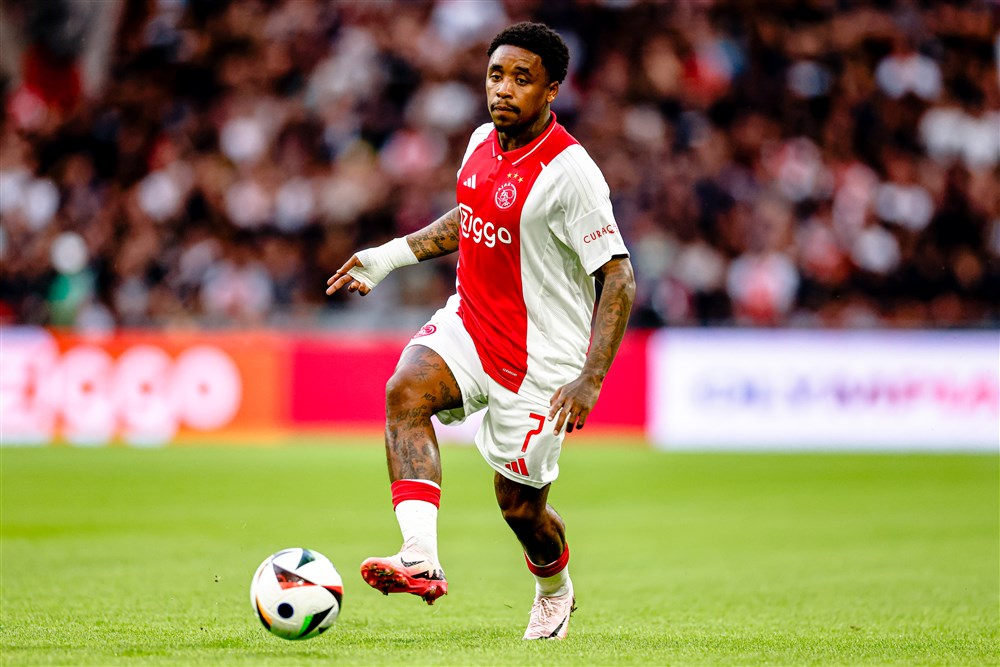 Transferupdate Bergwijn: 'Het is 50/50, maar Ajax hoopt op een akkoord'