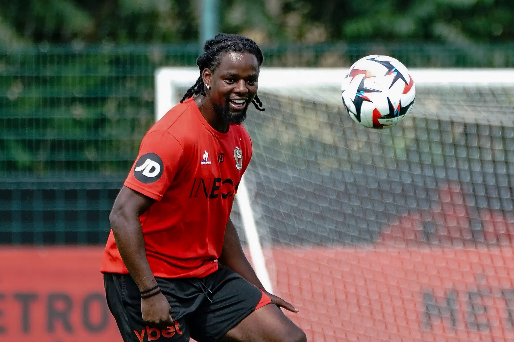Feyenoord presenteert de opvolger van Geertruida