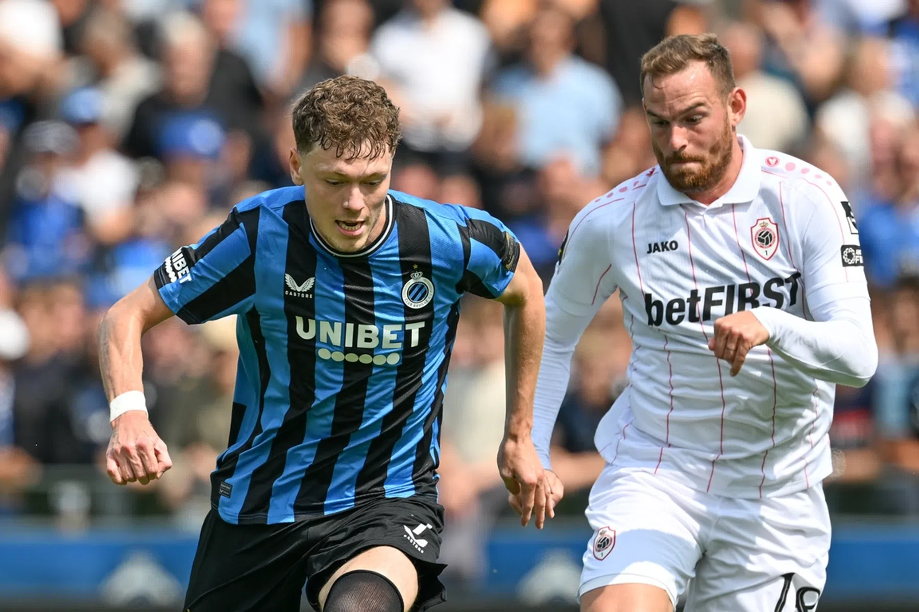 Feyenoord-target Skov Olsen oogst lof in Brugge: 'Fantastische speler'