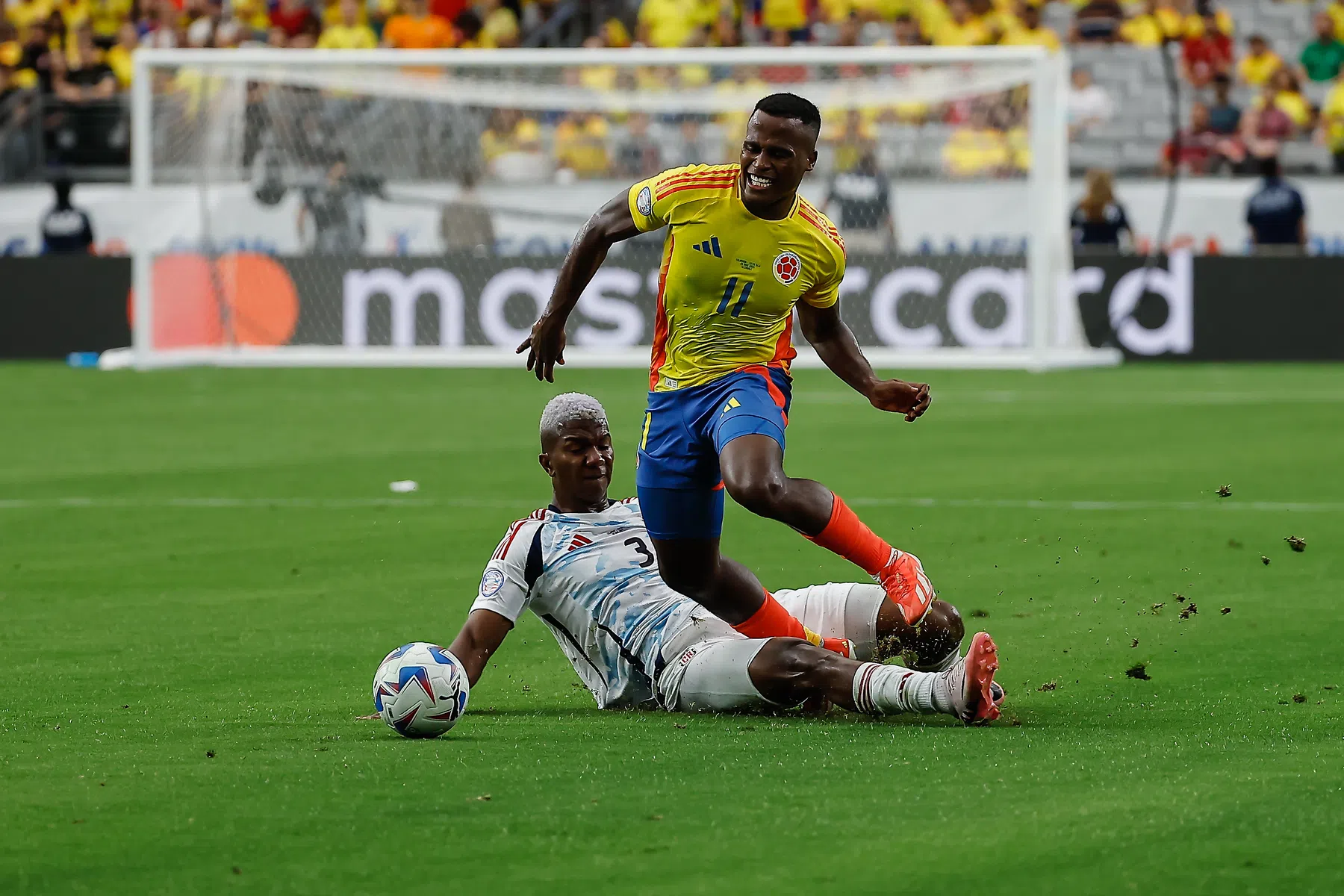 Feyenoord-aanwinst Mitchell heeft wat aanpassingsproblemen