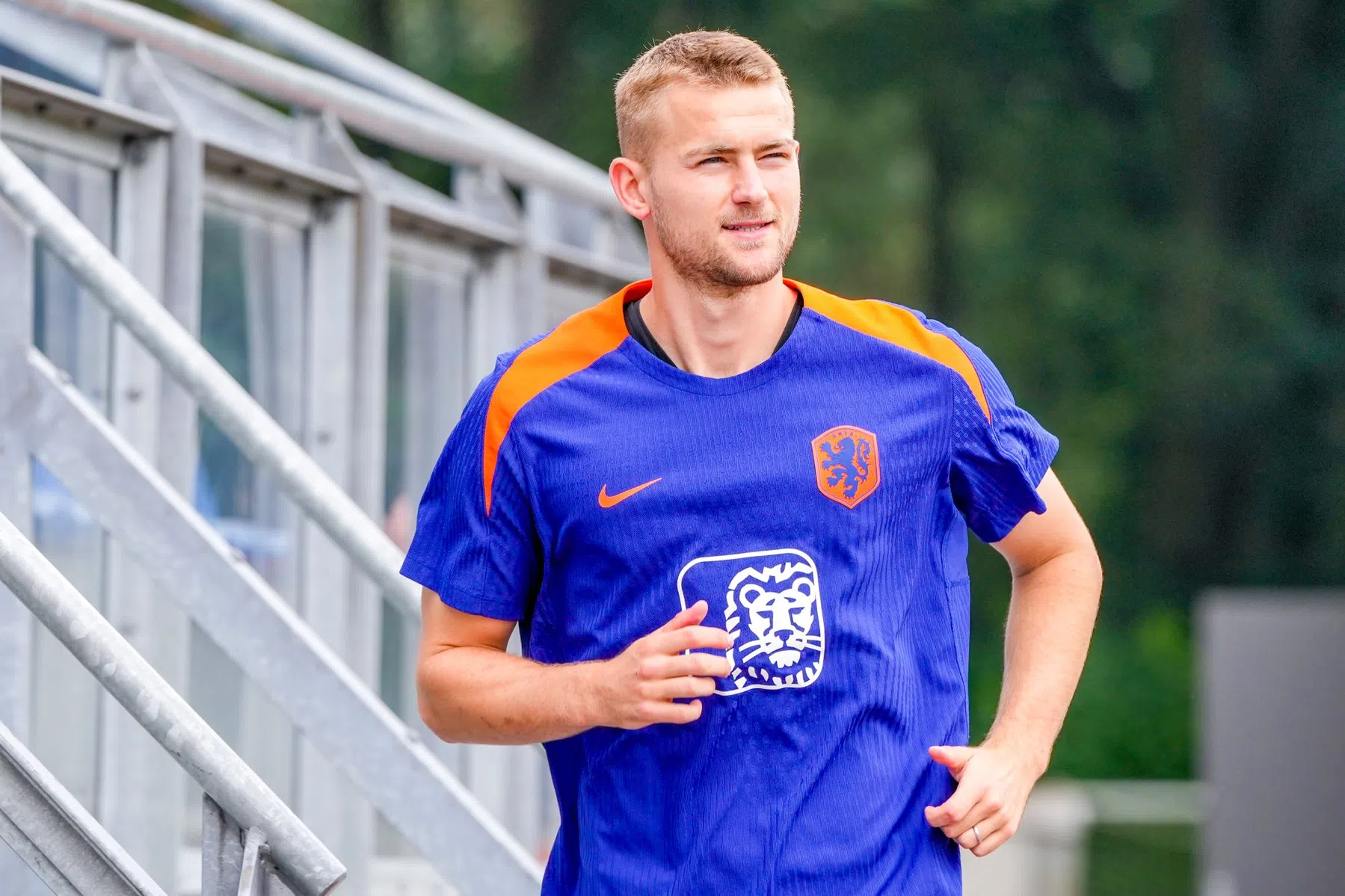 Koeman gaat in op situatie De Ligt en verklaart oproep Van Hecke