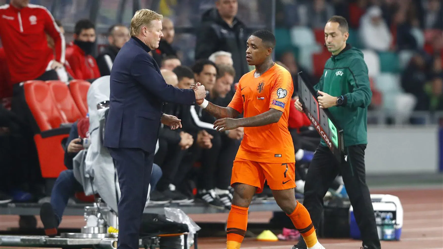 Bergwijn versus Koeman: 'Hij gaat naar een voetballand met topspelers'