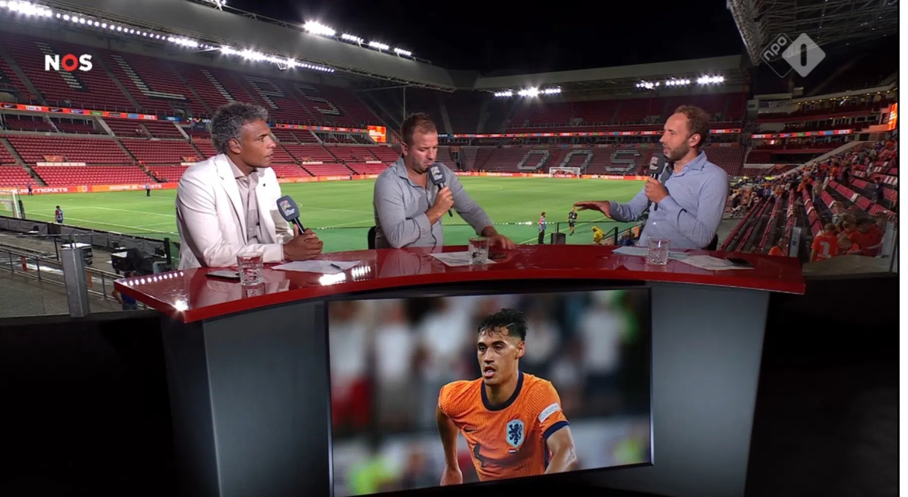'Zonde dat Koeman al gezegd heeft dat Brobbey gaat spelen'