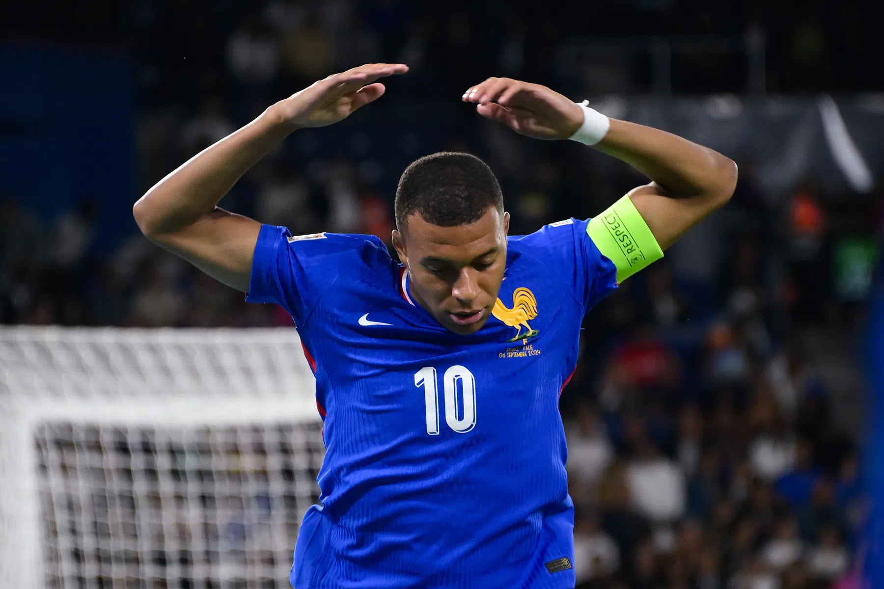 'Zeldzame actie: Mbappé begint op de bank tegen België'