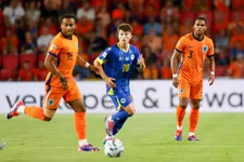 Thumbnail for article: Timber-tweeling eindelijk samen in Oranje: 'Als je jong bent, voelt het ver weg'