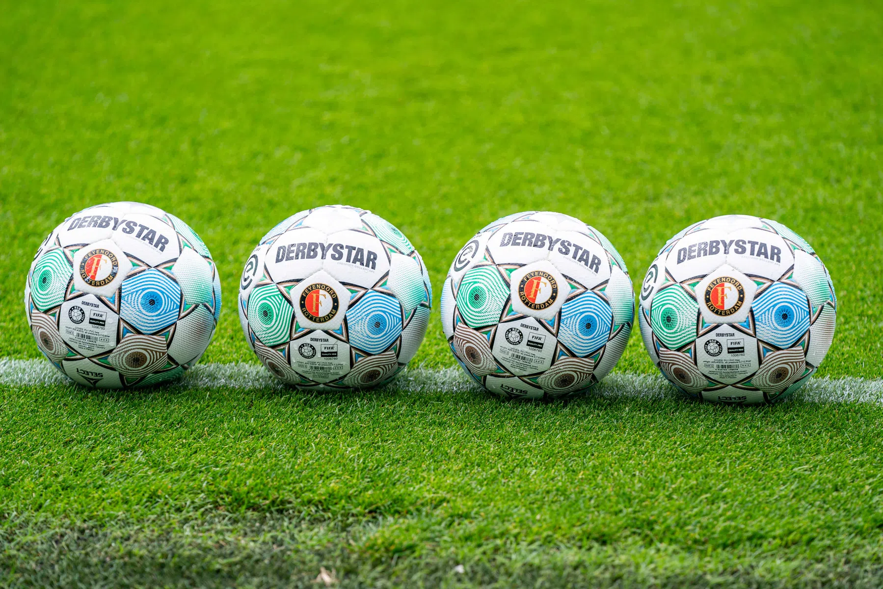 Feyenoord pikt transfervrij talent op bij Lyon