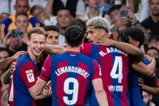 Thumbnail for article: Frenkie de Jong op de cover: 'Barcelona wil graag verlengen'