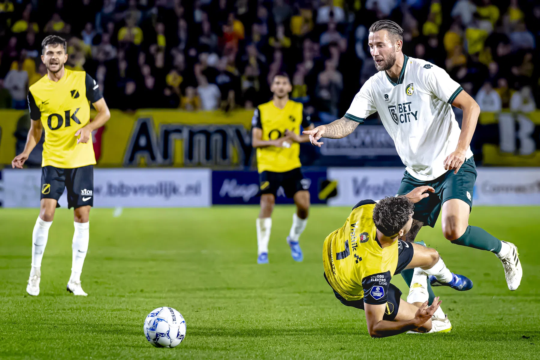 Dijks miste winnende goal NAC: 'Zat op de bank te balen van mezelf'