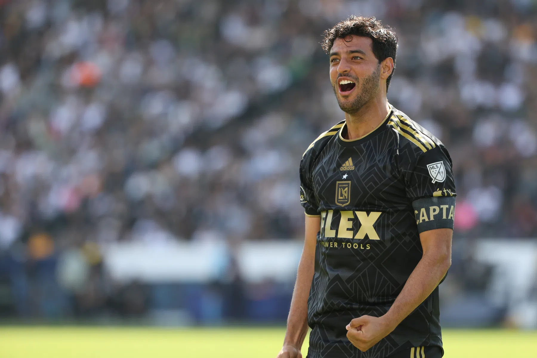 LAFC neemt clublegende Vela na negen maanden weer in dienst