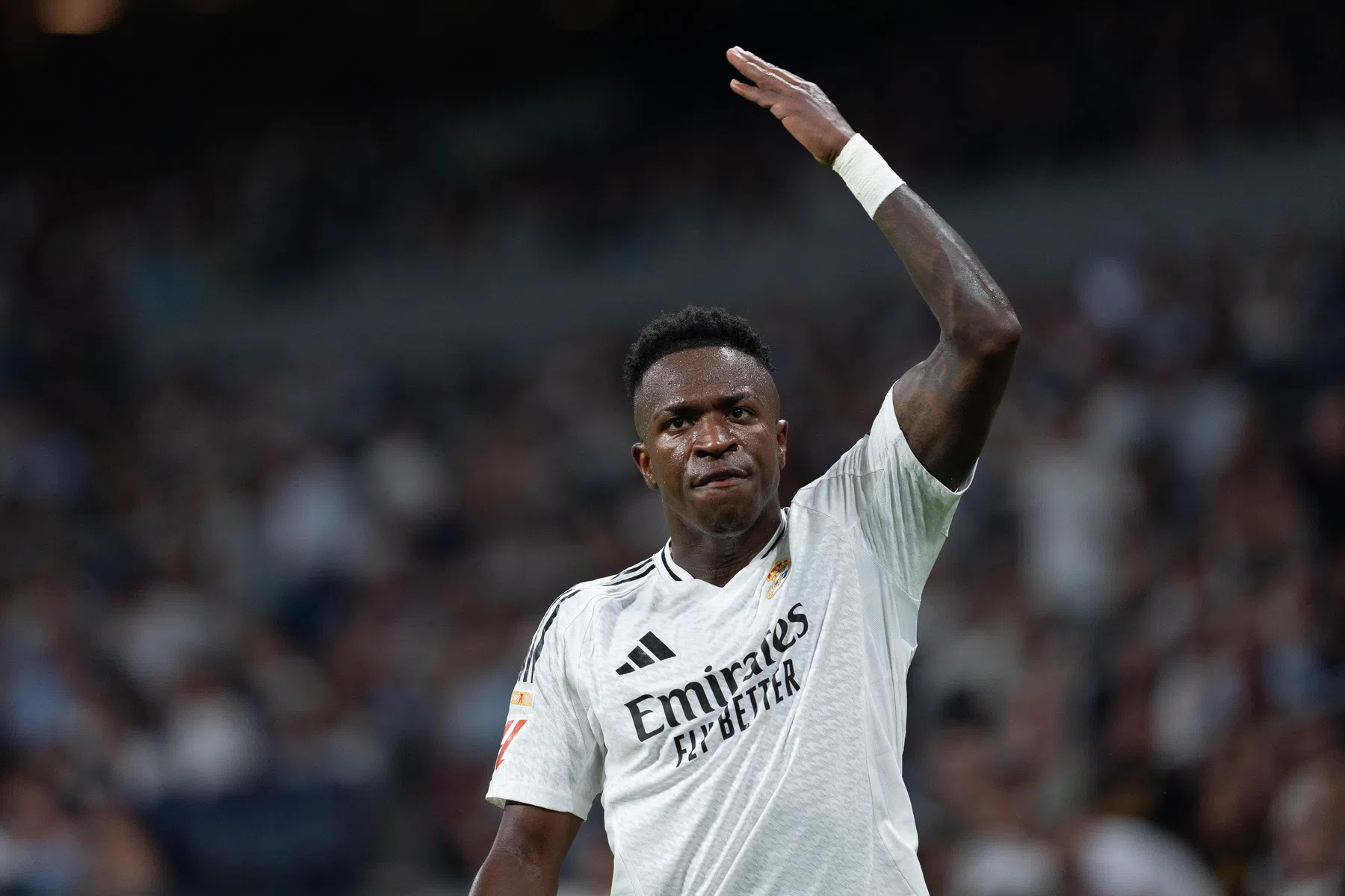 Ancelotti verdedigt Vinícius en uit kritiek op speelkalender