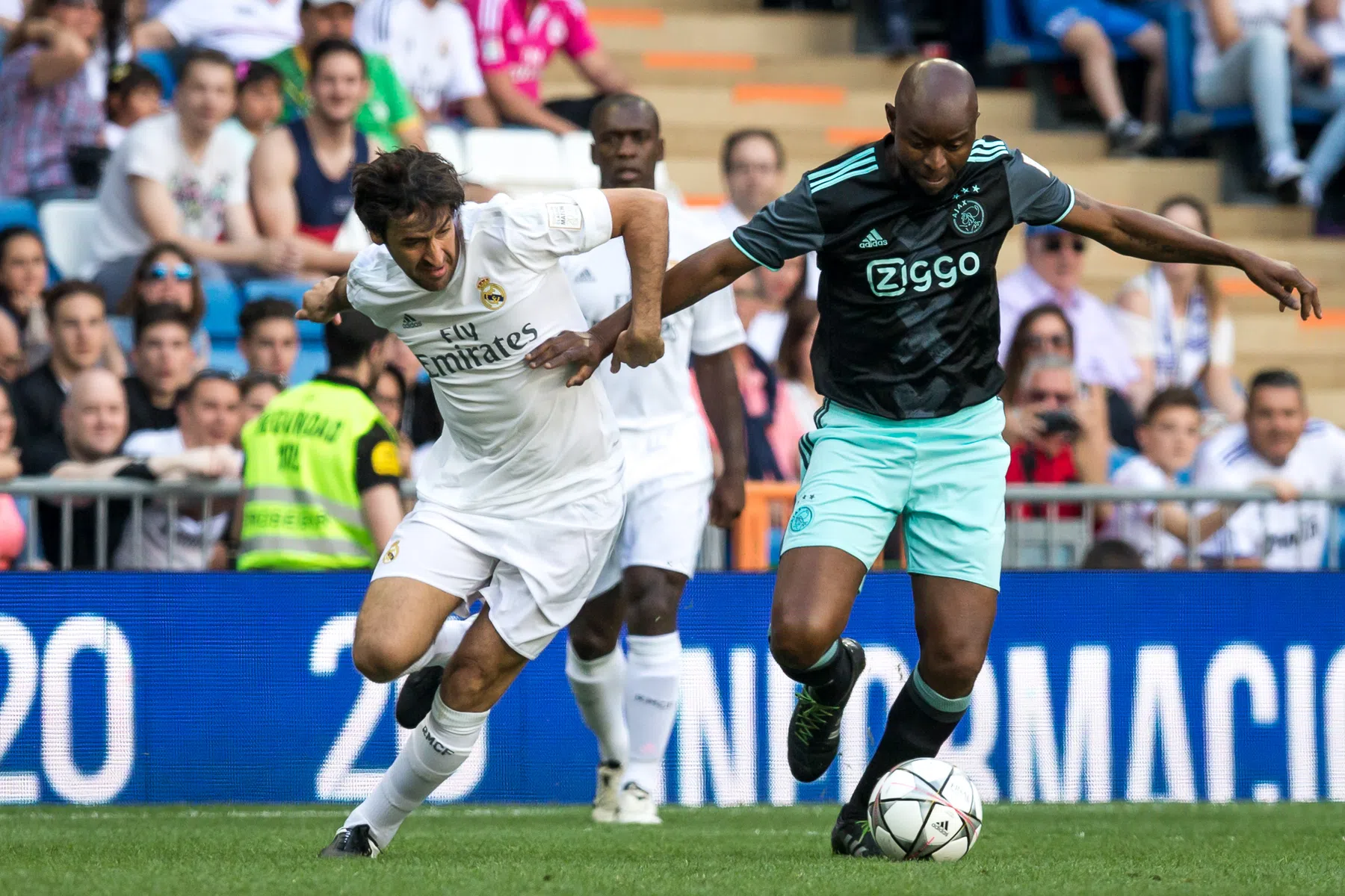Ajax viert jubileum met benefietwedstrijd tegen Real Madrid Legends