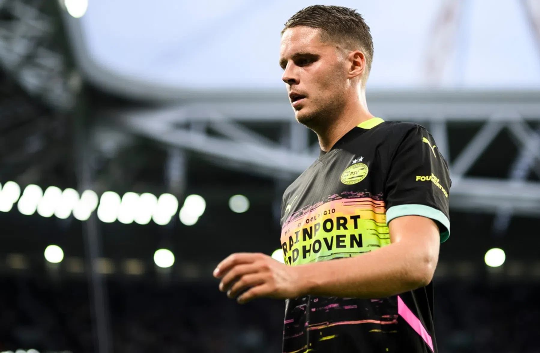 Balende Veerman: 'Ik zag hem niet, maar er wordt ook niet gecoacht'