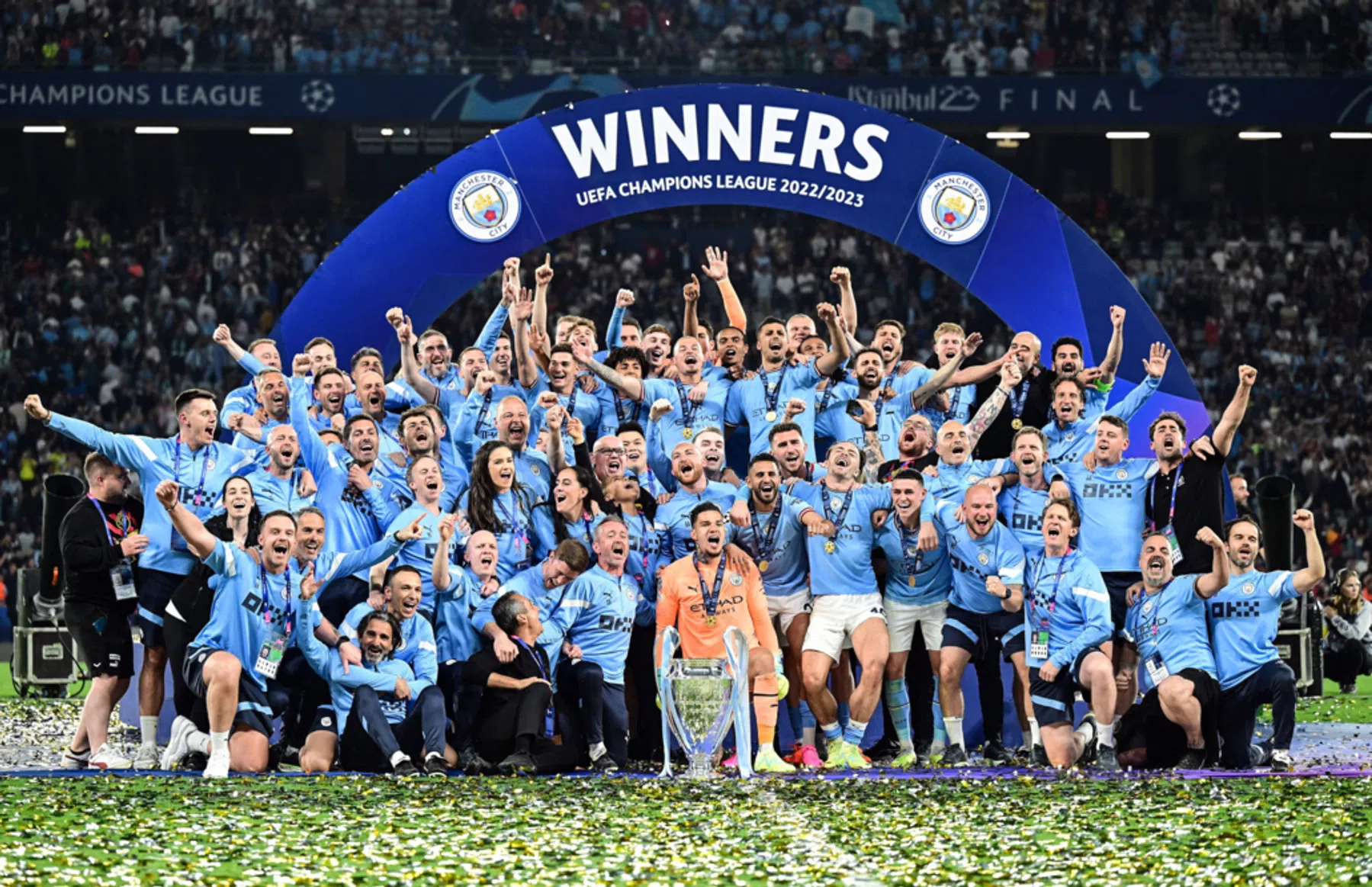 Dit verdienen PSV en Feyenoord in de Champions League