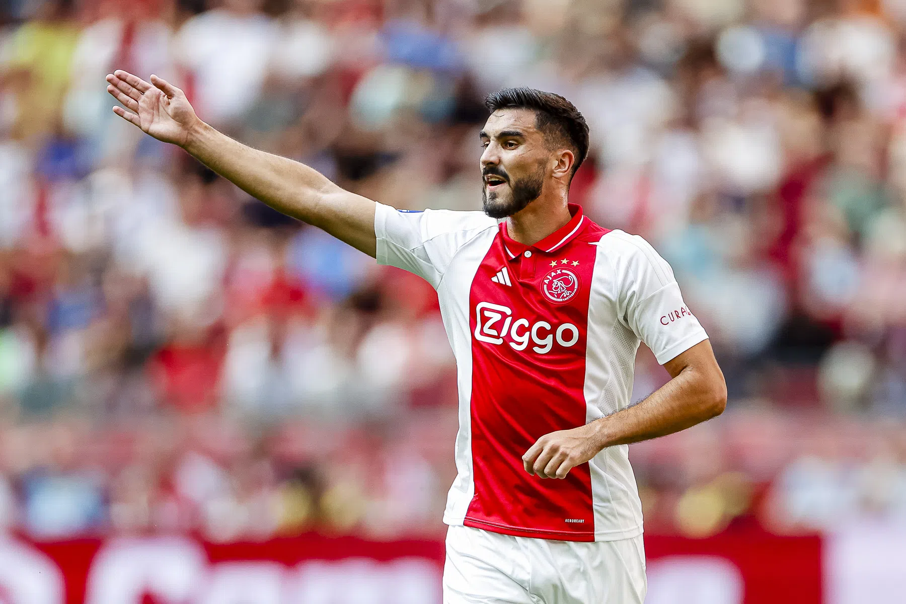 Sutalo geeft verklaring voor opleving bij Ajax en benadrukt rol van Pasveer