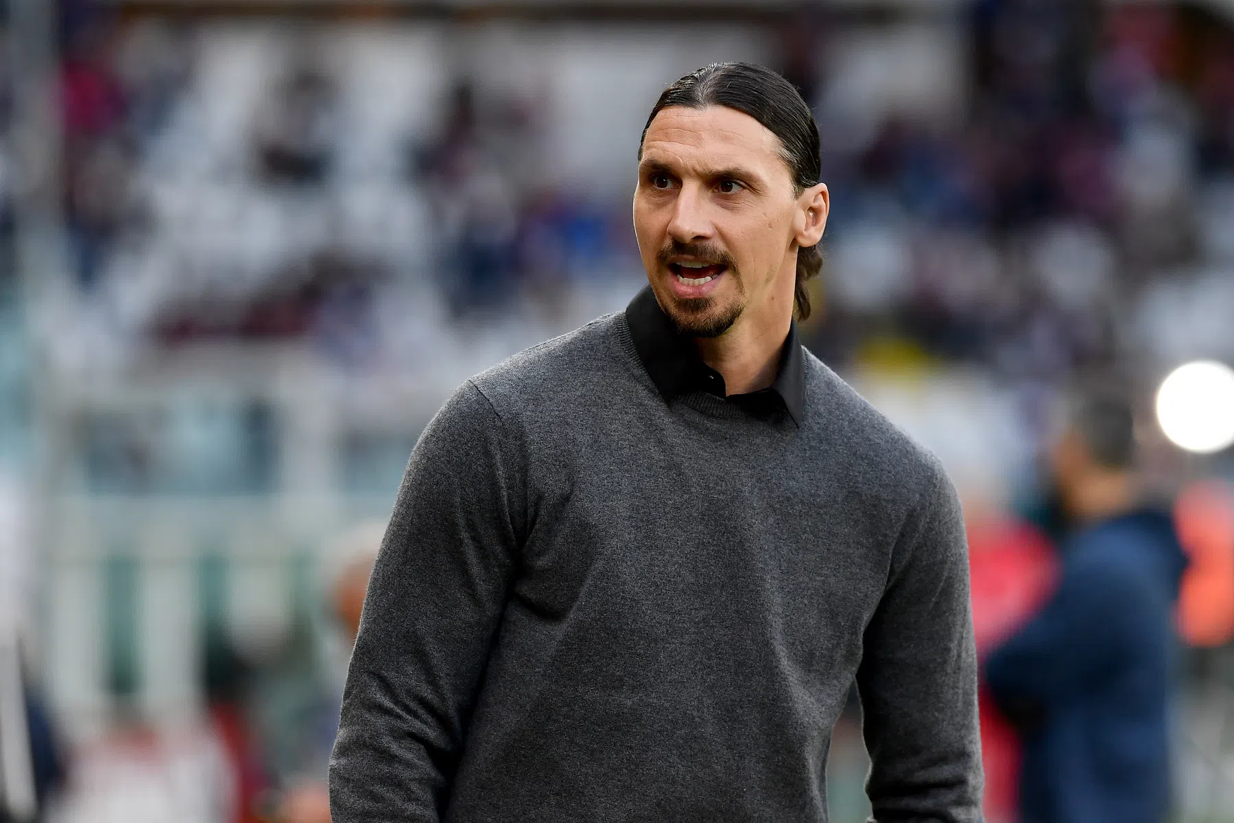 Zlatan reageert karakteristiek op kritiek Milan-supporters