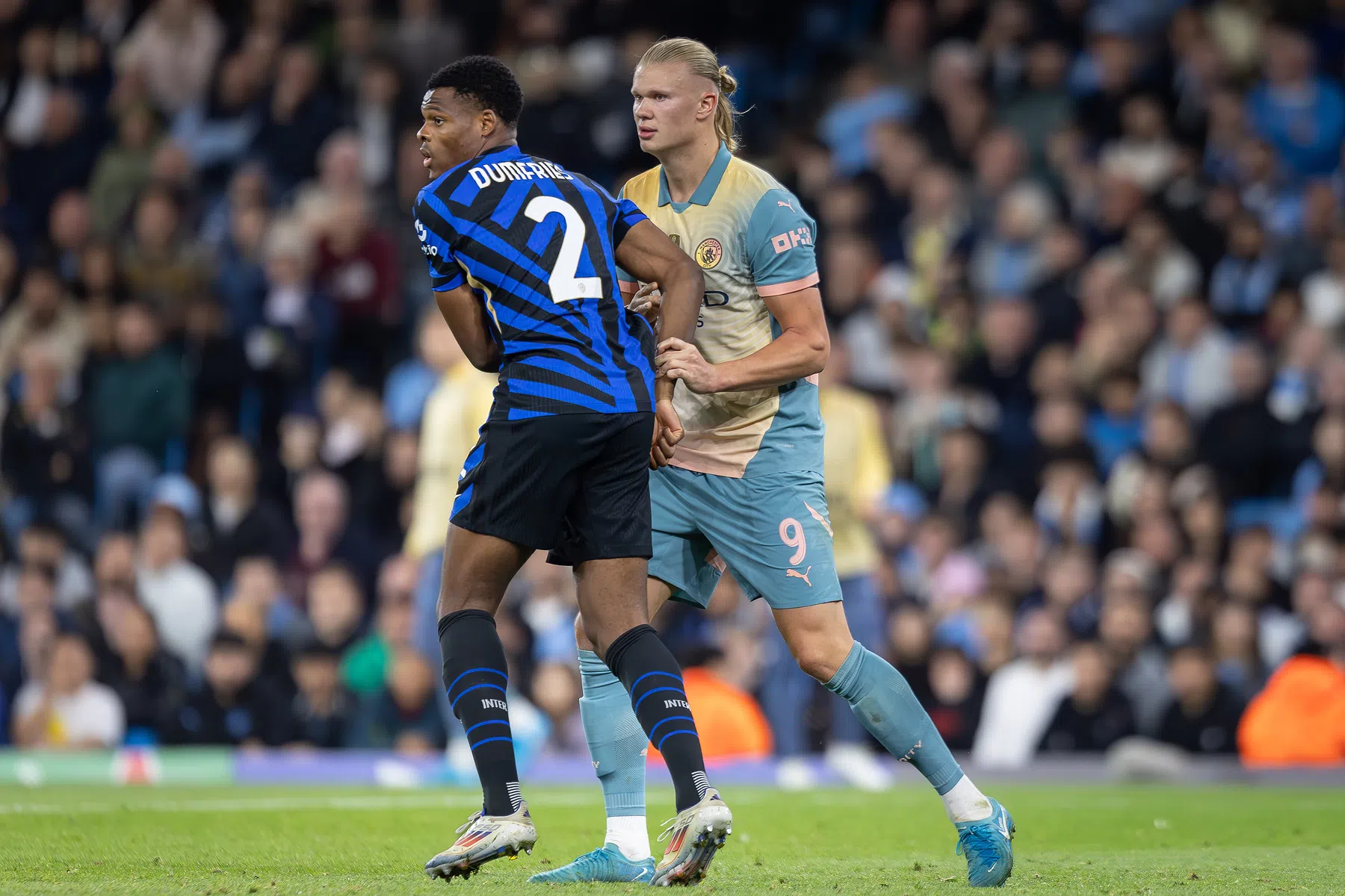 Guardiola steekt zes vingers op om Haaland te verdedigen