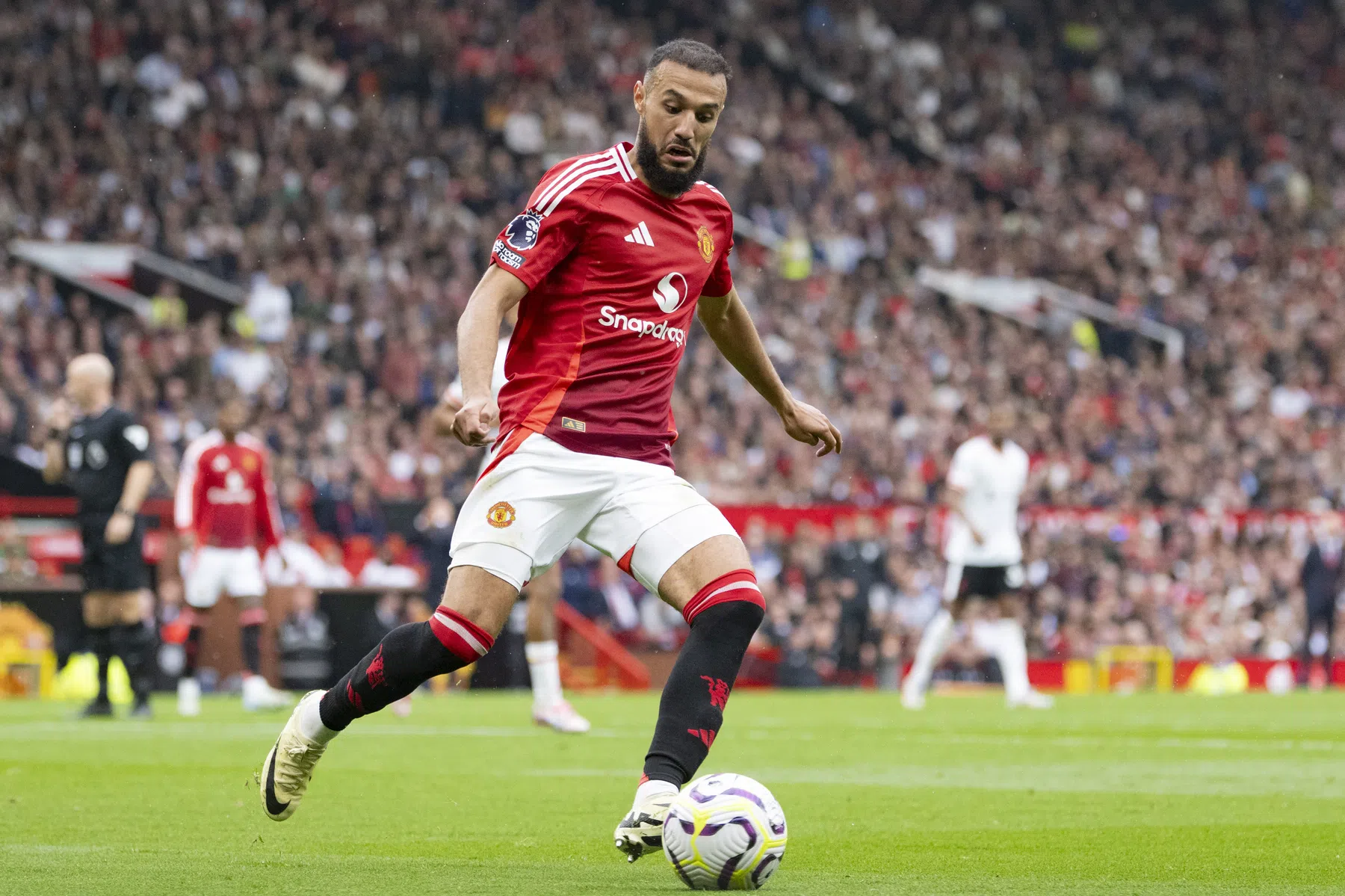 Mazraoui heeft veelbelovende boodschap voor United-fans: 'Dit is pas het begin'