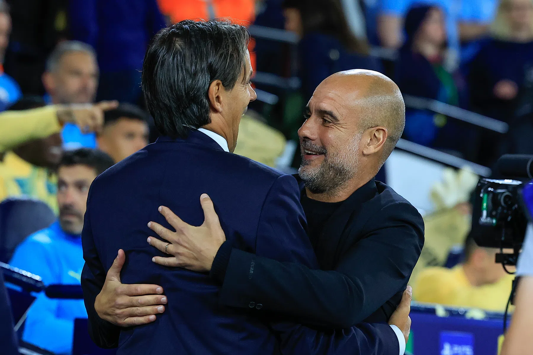 Wat Pep Guardiola en Robin van Persie zien als ze naar voetbal kijken