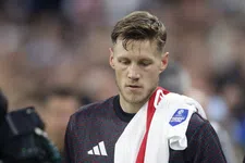 Thumbnail for article: Ajax verkoopt meeste shirts met Weghorst achterop