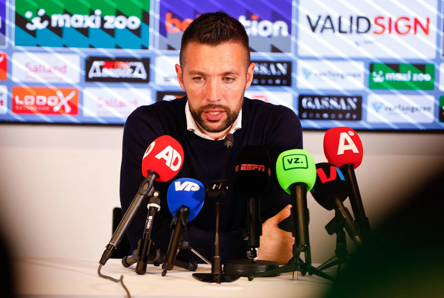 Farioli legt keuze voor Kaplan uit en gaat in op rol Weghorst tegen Go Ahead