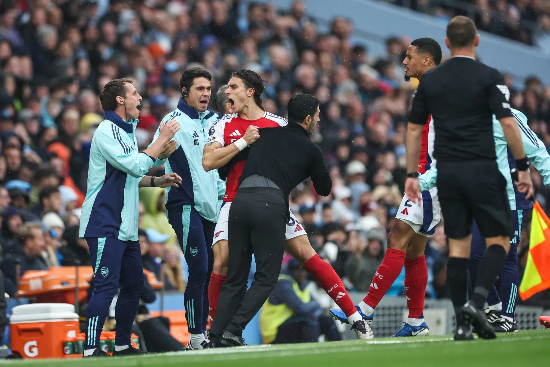 Man City redt in de allerlaatste minuut een punt tegen Arsenal