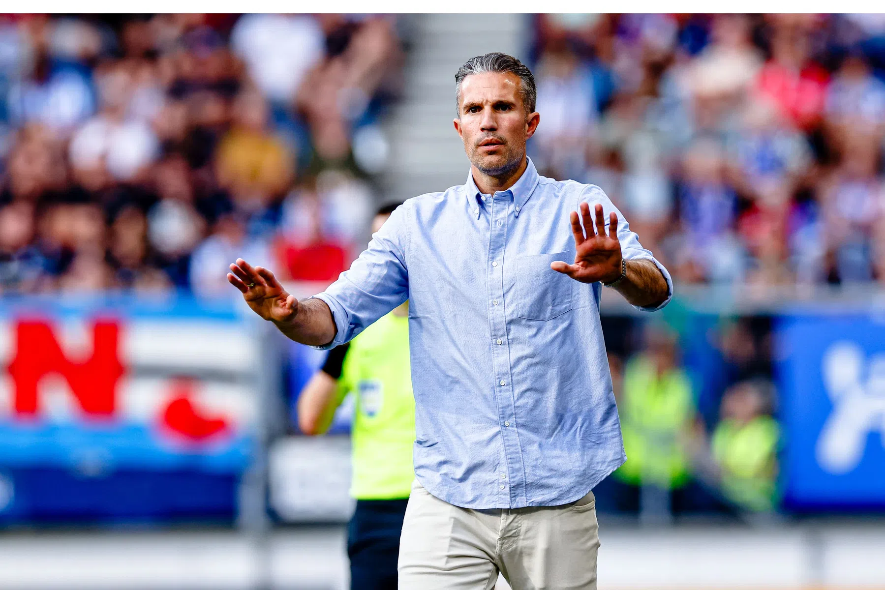 Van Persie noemt grootste winst voor dominant Heerenveen