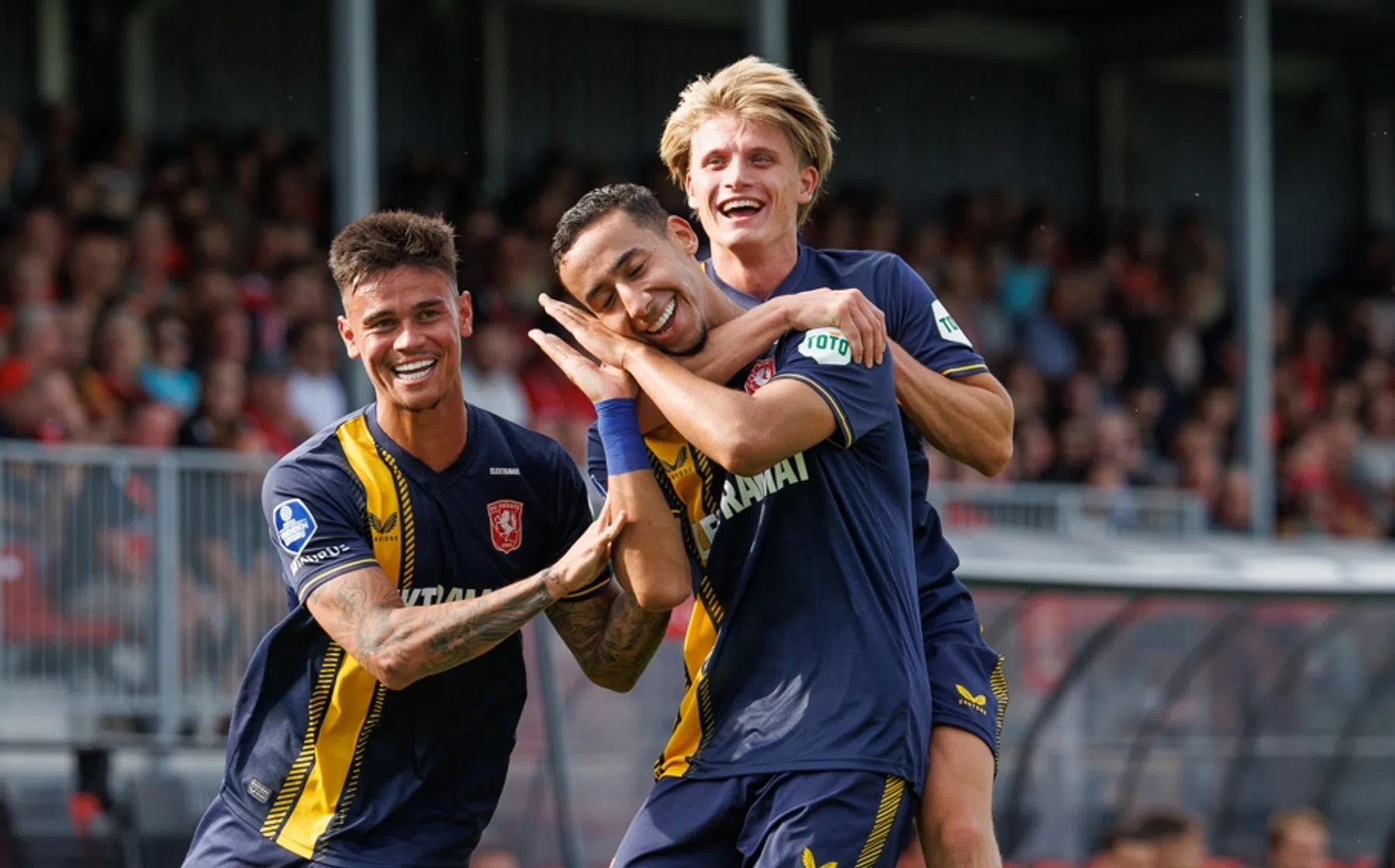 VI's Elftal van de Week: FC Twente domineert na zorgeloze middag in Almere