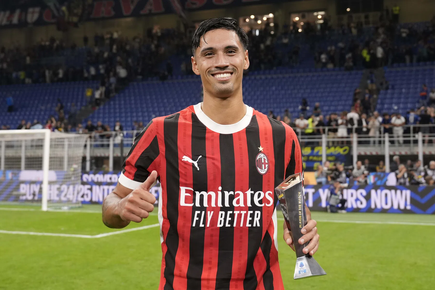 Italiaanse media prijzen uitblinker Reijnders na hoofdrol bij derbyzege