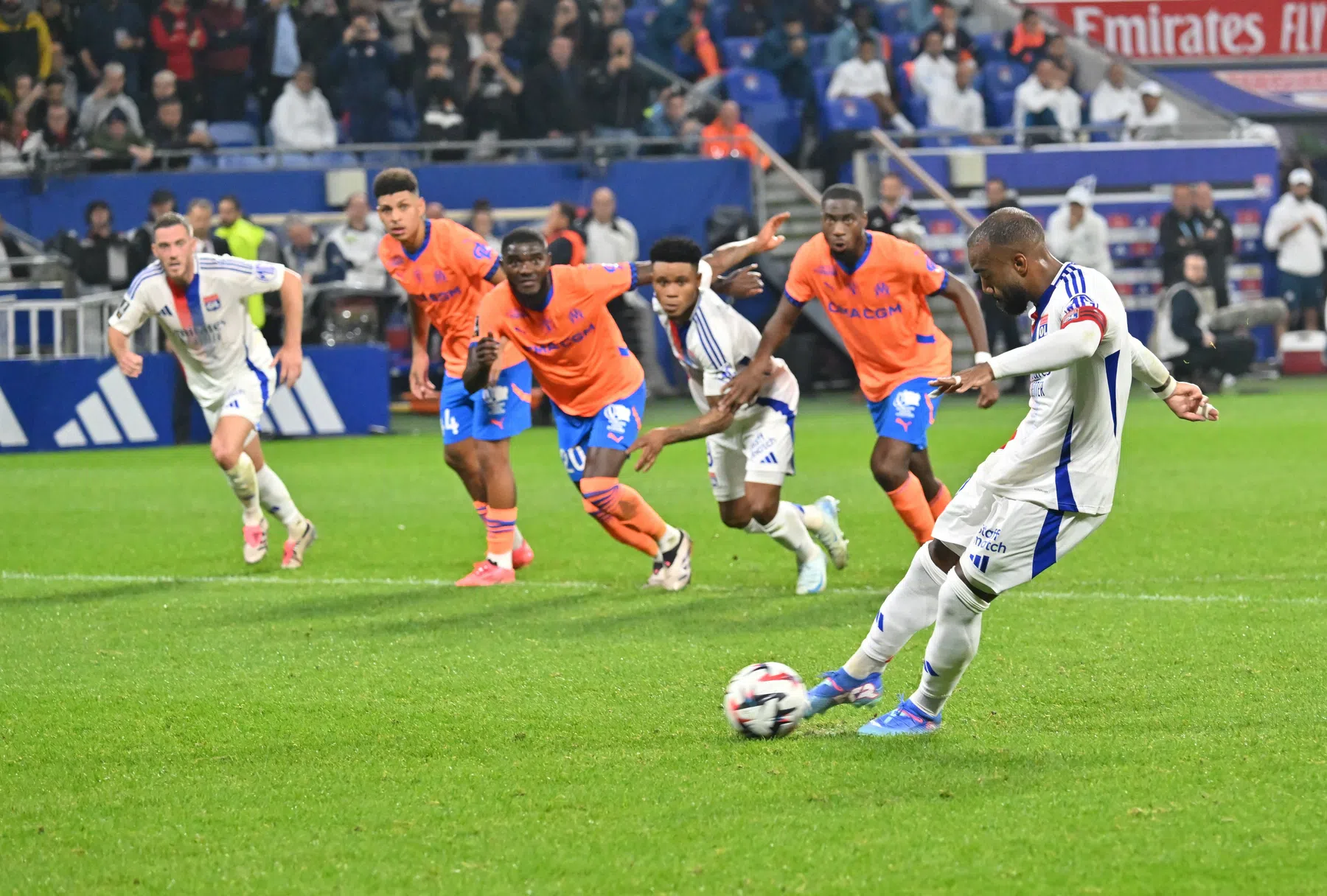 Rulli maakt reputatie als penaltykiller direct weer waar in Frankrijk