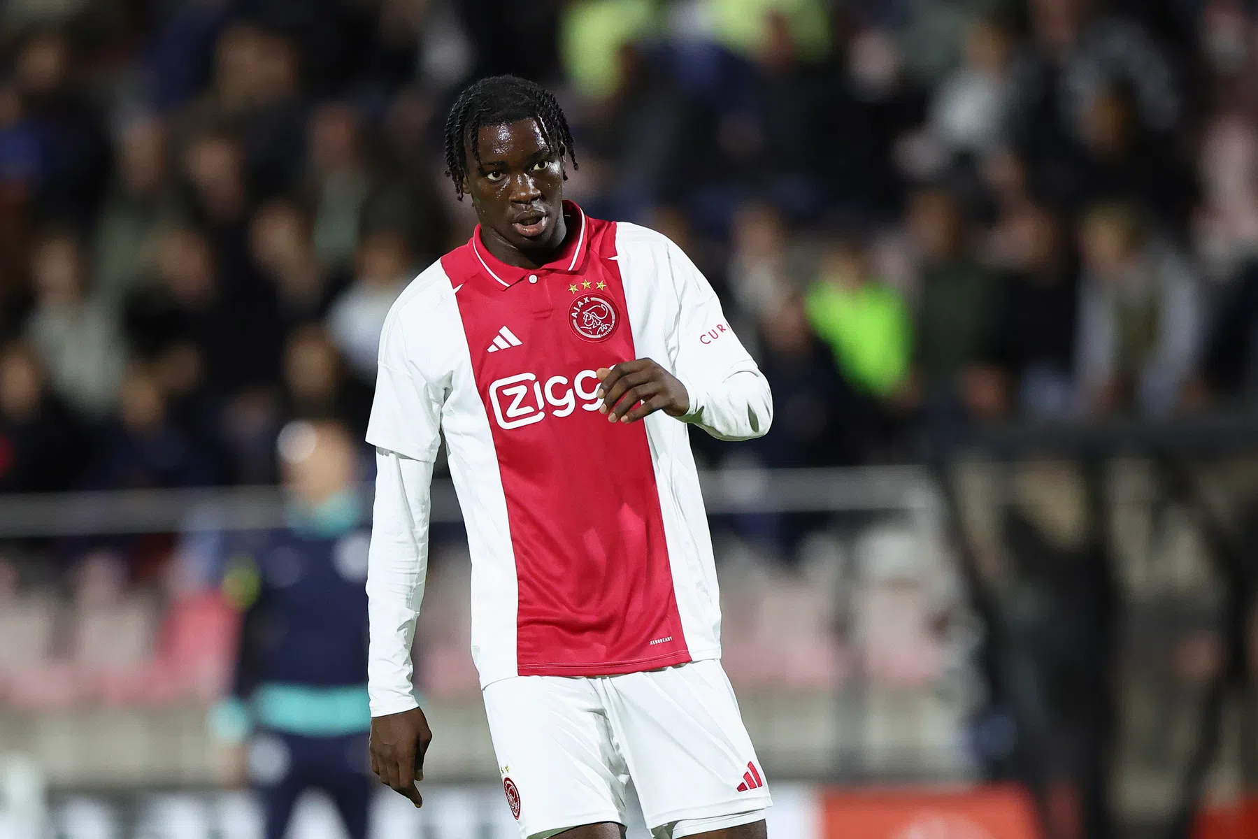 Ajax-talenten debuteren met nederlaag in Premier League International Cup