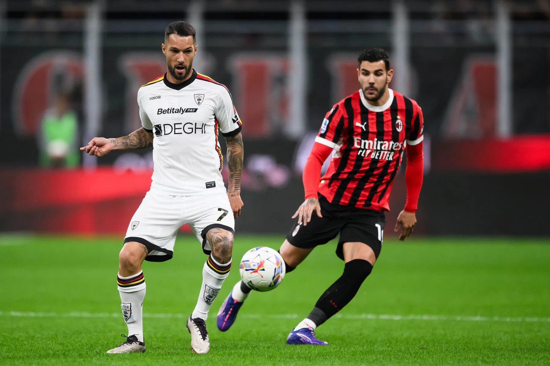 Milan in vijf minuten klaar, Lecce heeft niets in de melk te brokkelen