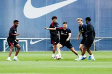 Thumbnail for article: Flick positief over Frenkie de Jong: 'Hij kan ons bijna weer helpen' 