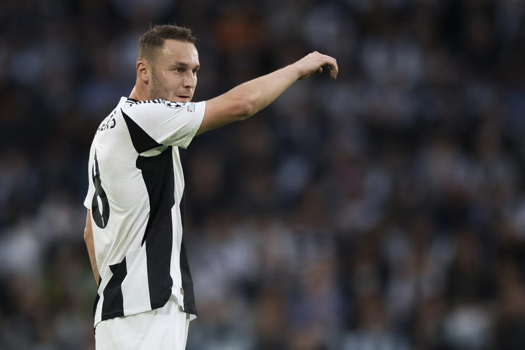 Juventus meldt verlies van 200 miljoen ondanks bezuinigingen