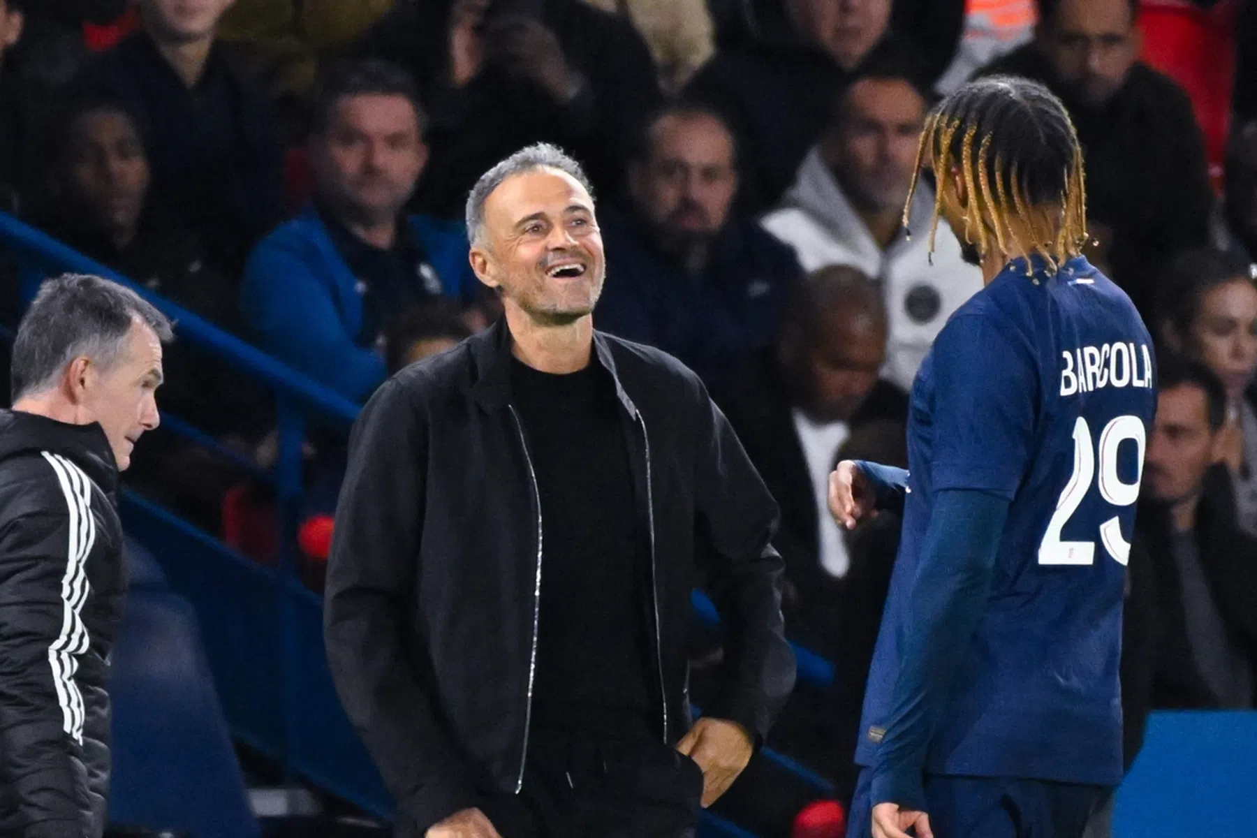 Luis Enrique leest Franse pers de les: 'De ene dag is hij God, de andere de duivel'