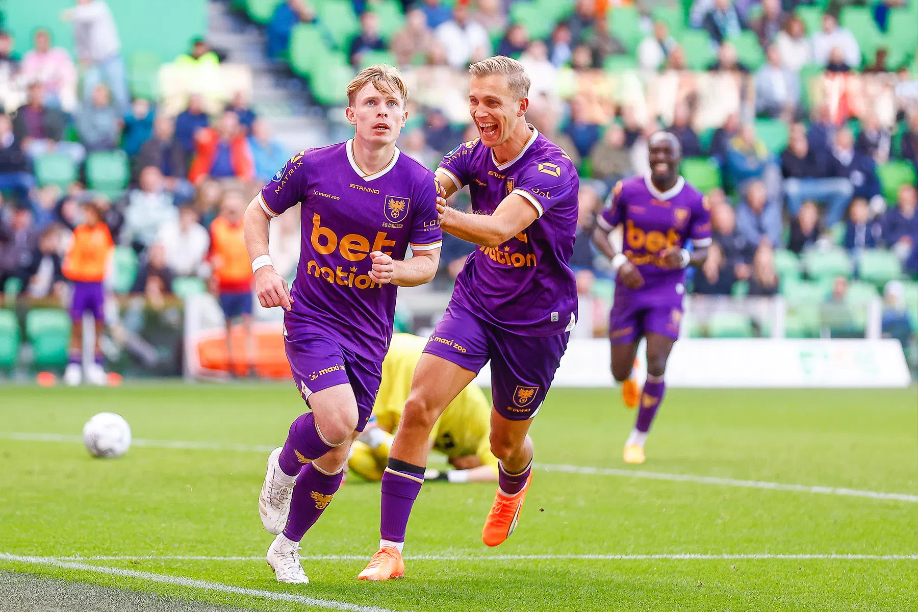 Go Ahead Eagles zet provinciejongens Groningen te kijk
