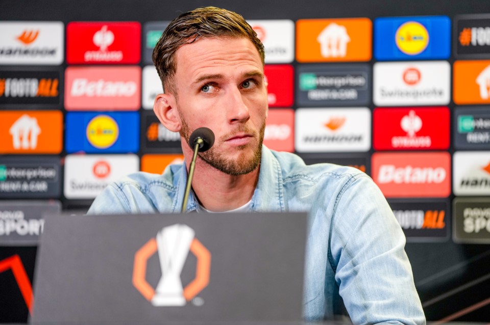Leergierige Van den Boomen uitgedaagd op 'nieuwe' positie bij Ajax