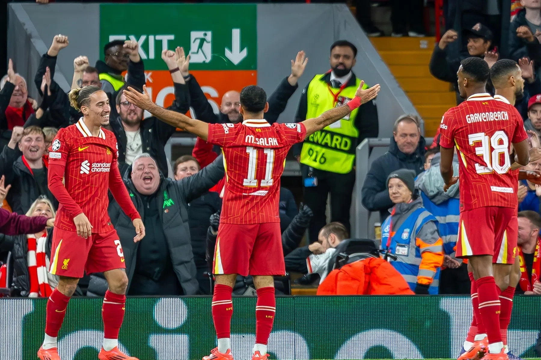Liverpool via uitblinkende Salah ook langs Bologna in de Champions League