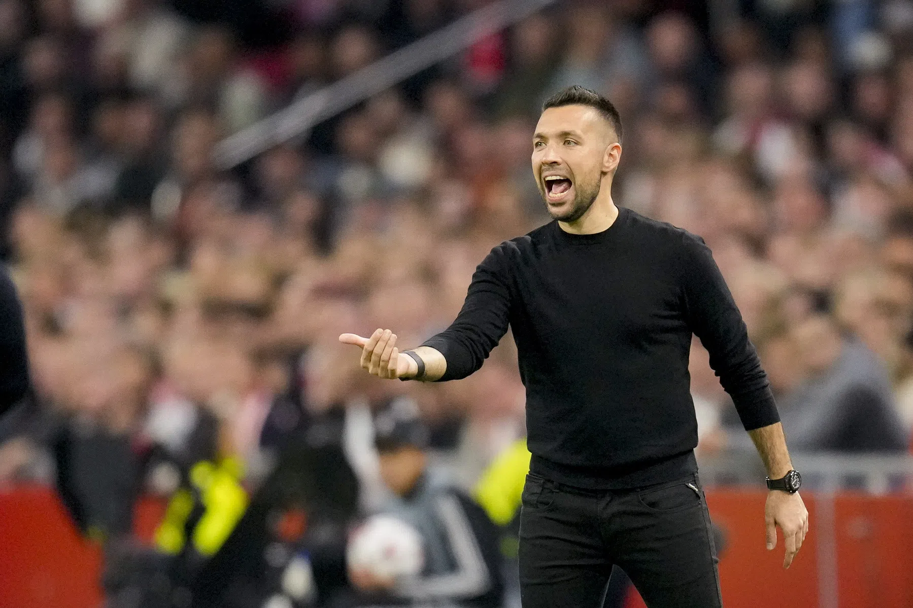 Farioli ziet geen patroon in blessurereeks Ajax