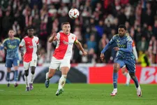 Thumbnail for article: Ajax incasseerde onnodige goal: 'Akpom staat te slapen'